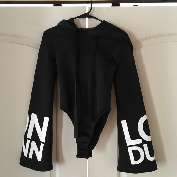 Missguided Tops - ❌SOLD❌ NWT SOLD OUT Missguided Londunn Bodysuit